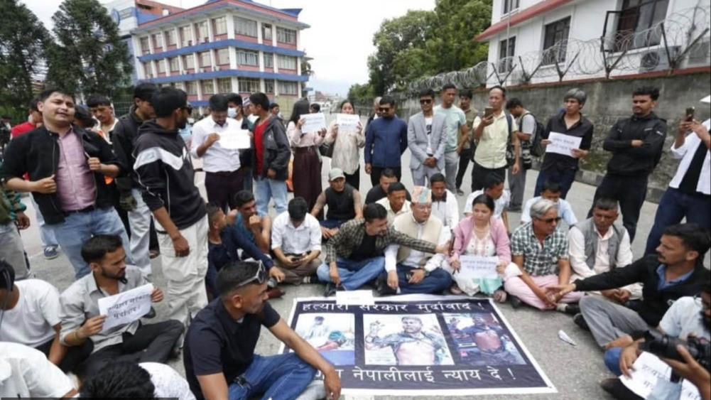 नेपाल में फिर जेन-जी प्रदर्शन, 3 दिन में 3 आत्मदाह : पीएम बालेन शाह का इस्तीफा मांगा