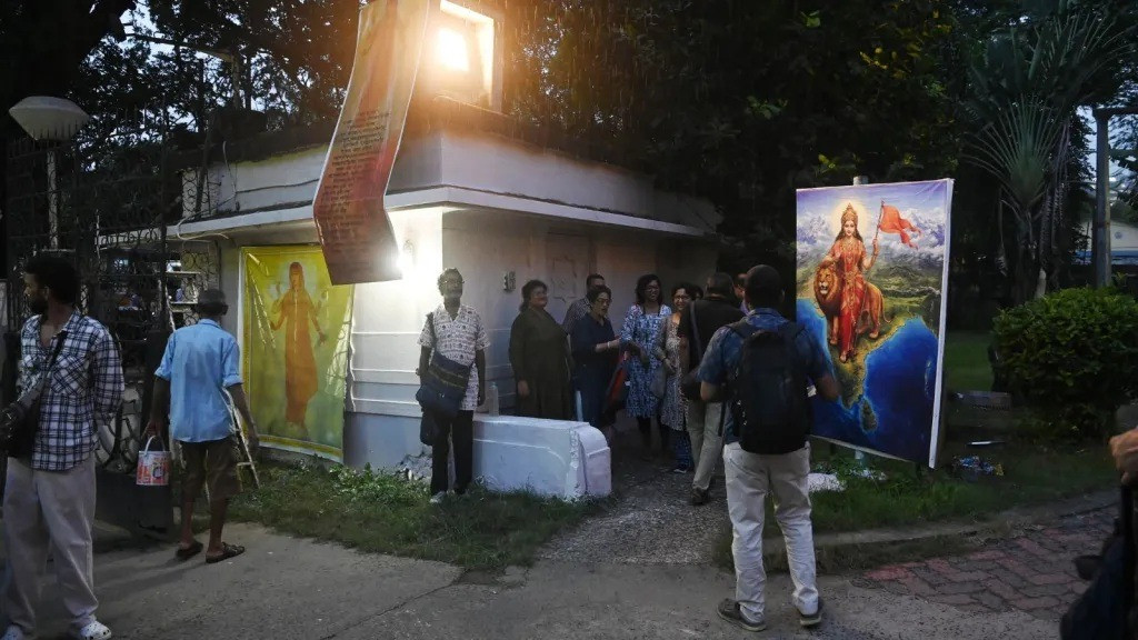 Kolkata's Academy of Fine Arts embroiled in controversy