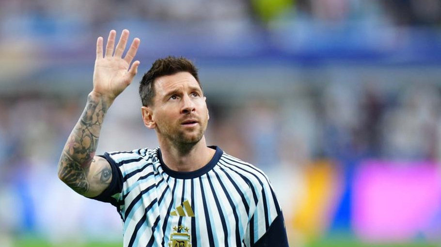 Lionel Messi ने अंतरराष्ट्रीय फुटबॉल से संन्यास का किया ऐलान